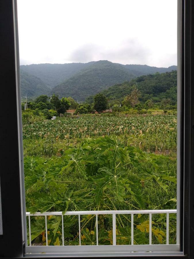 Back To Real Hostel Taitung Exterior foto